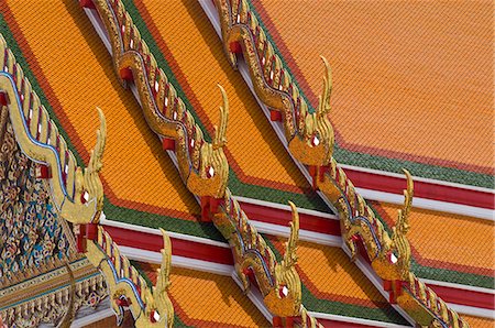 simsearch:851-02961313,k - Toit de tuiles orné du temple de Wat Pho, Bangkok, Thaïlande Photographie de stock - Rights-Managed, Code: 851-02963423