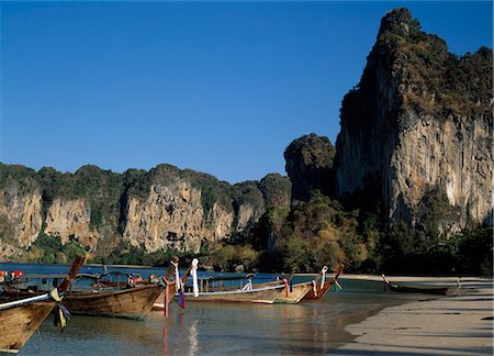 simsearch:851-02963794,k - Railay Beach,Long Tail Boats,Krabi,Thailand Foto de stock - Con derechos protegidos, Código: 851-02963447