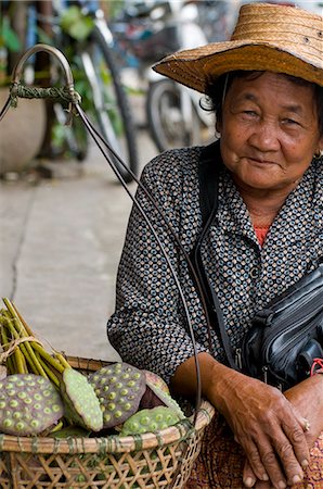 simsearch:851-02960487,k - Woman selling lotus seed heads,Ubon Ratchathani,Isan,Thailand Foto de stock - Con derechos protegidos, Código: 851-02963472