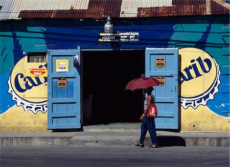 póster - Carib Bar,Scarborough,Tobago Foto de stock - Con derechos protegidos, Código: 851-02963543