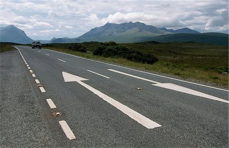 simsearch:851-02962928,k - Empty road,Isle of Skye,Outer Hebrides,Scotland Foto de stock - Con derechos protegidos, Código: 851-02963938