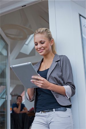 Young couple with ipad Stock Photo - Rights-Managed, Code: 853-05523538