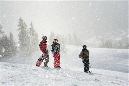 esporte de inverno - Skier and snowboarder Foto de stock - Direito Controlado, Número: 853-05840901