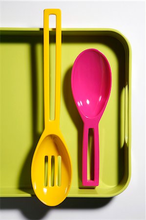 plastic - Two plastic spoons on plastic tray Stock Photo - Rights-Managed, Code: 853-06120502
