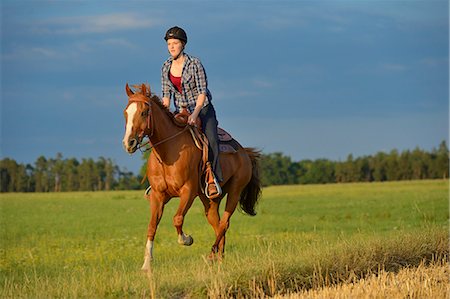 simsearch:853-07241791,k - Teenage girl riding on horse Stock Photo - Rights-Managed, Code: 853-06306098