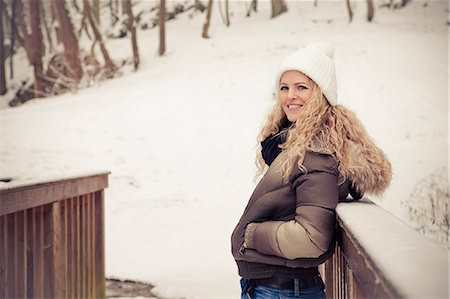 portrait snow - Blond woman wearing winther clothes outdoors Stock Photo - Rights-Managed, Code: 853-06623282