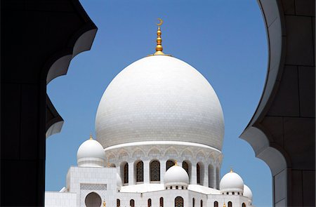 simsearch:853-07026712,k - Sheikh Zayed Great Mosque, Abu Dhabi, United Arab Emirates, Asia Foto de stock - Con derechos protegidos, Código: 853-07026643