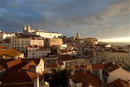 View of Alfama, Lisbon, Portugal Photographie de stock - Rights-Managed, Code: 853-07026723