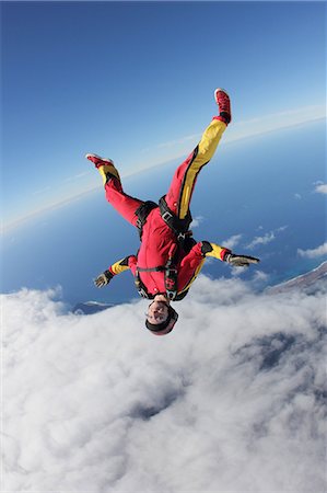 skydiving - Skydiver in free fall, Honolulu, Hawaii, USA Stock Photo - Rights-Managed, Code: 853-07451049