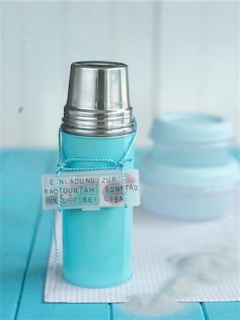 Turquoise thermos flask Stock Photo - Rights-Managed, Code: 853-02914318