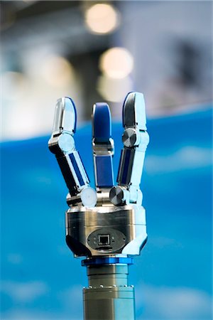 robotica - robotic hand, close-up Foto de stock - Con derechos protegidos, Código: 853-03227736