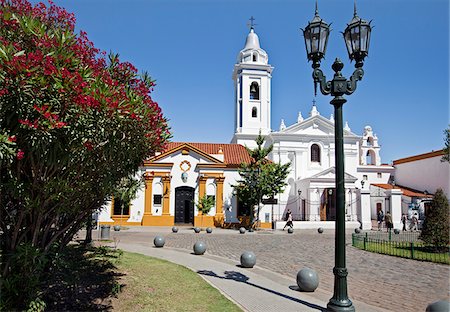 L'église de Nuestra Senora del Pilar à Recoleta. Buenos Aires, Argentine Photographie de stock - Rights-Managed, Code: 862-05996677