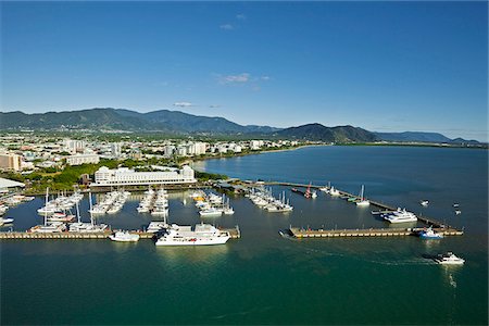 photograph of cairns city aerial - Australie, Queensland, Cairns. Vue aérienne de la Marina de Marlin et centre ville. Photographie de stock - Rights-Managed, Code: 862-05996815