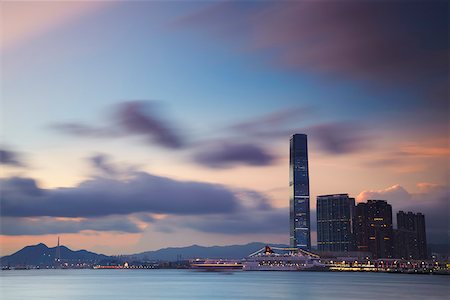 simsearch:862-06825182,k - Centre de Commerce internationale (CCI) au crépuscule, Kowloon, Hong Kong, Chine Photographie de stock - Rights-Managed, Code: 862-05997182