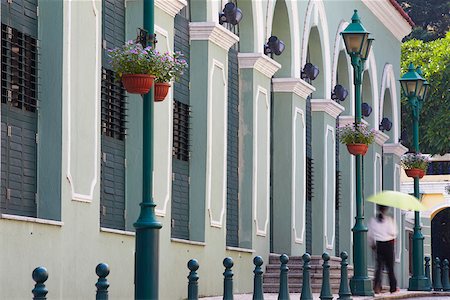 simsearch:862-07909492,k - Woman walking past Dom Pedro V Theatre, Macau, China Foto de stock - Con derechos protegidos, Código: 862-05997214