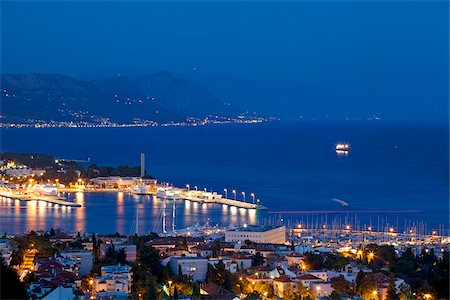 Kroatien, Split, Mitteleuropa. Überblick über den Hafen am Abend Stockbilder - Lizenzpflichtiges, Bildnummer: 862-05997336