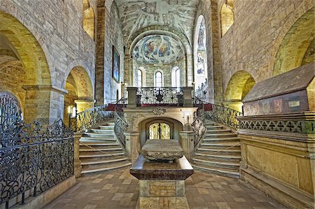 Europe, République tchèque, région de Bohême centrale, Prague. Château Hradcany, cathédrale Saint-Guy, Basilique de Saint-Georges Photographie de stock - Rights-Managed, Code: 862-05997428