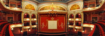 red curtains - L'Europe, l'Angleterre, West Yorkshire, Bradford, théâtre de l'Alhambra. Photographie de stock - Rights-Managed, Code: 862-05997582