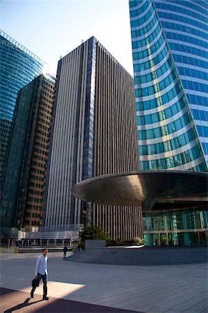 simsearch:862-05997715,k - Tour EDF tower at La Defense, Paris, Ile de France, France, Europe Stock Photo - Rights-Managed, Code: 862-05997714