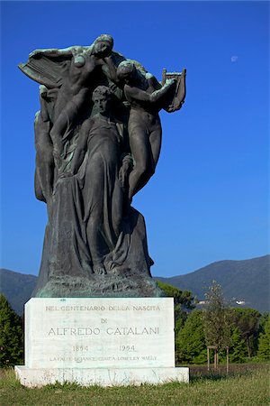 simsearch:862-05997928,k - Italy, Tuscany, Lucca. Monument to Italian Opera composer Alfredo Catalani, a contemporary of Puccini his more famous figure hailing from Lucca Stock Photo - Rights-Managed, Code: 862-05997944