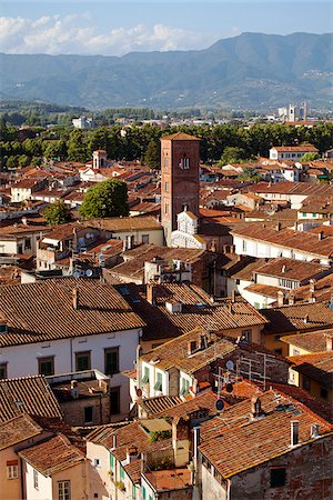 simsearch:862-05997985,k - Italy, Tuscany, Lucca. An overview of the city Foto de stock - Con derechos protegidos, Código: 862-05997966
