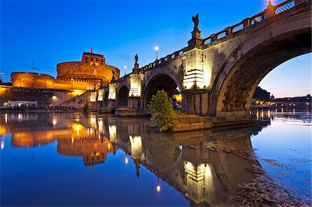 ponte sant' angelo - Mausoleum of Hadrian, Rome, Lazio, Europe Foto de stock - Direito Controlado, Número: 862-05998006