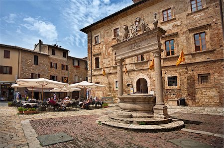 Italy, Tuscany, Siena district, Val di Chiana, Montepulciano, Piazza Grande Stock Photo - Rights-Managed, Code: 862-05998063