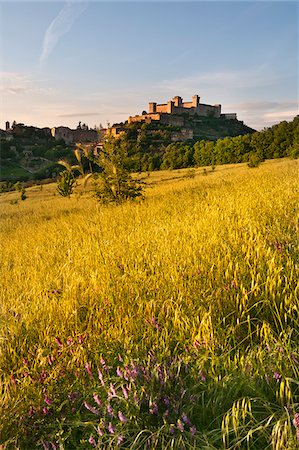 Italy, Umbria, Perugia district, Spoleto, Rocca Albornoz Stock Photo - Rights-Managed, Code: 862-05998079