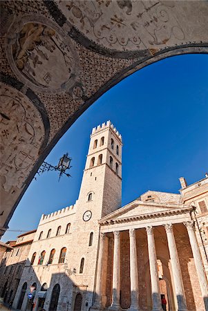 simsearch:862-05998106,k - Palazzo del Capitano del Popolo and Tempio di Minerva, Assisi, Perugia District, Umbria, Italy, Europe Fotografie stock - Rights-Managed, Codice: 862-05998110