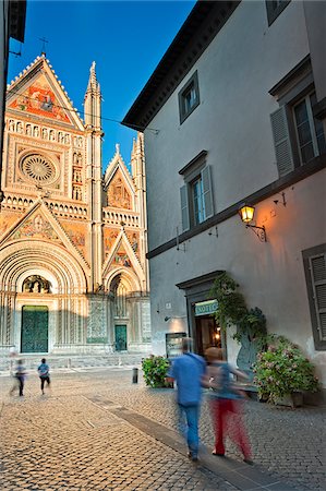 Italy, Umbria, Terni district, Orvieto,  Cathedral in Piazza Duomo. Stock Photo - Rights-Managed, Code: 862-05998135