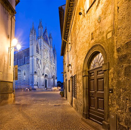 Italy, Umbria, Terni district, Orvieto,  Cathedral in Piazza Duomo. Foto de stock - Con derechos protegidos, Código: 862-05998133