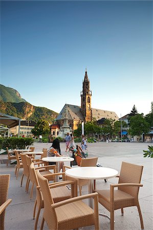 exterior of restaurant and bar in europe - Italy. Trentino-Alto Adige. Bolzano district, South Tyrol Bolzano. Piazza Walther Stock Photo - Rights-Managed, Code: 862-05998198