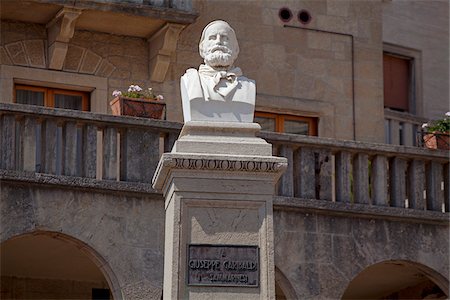parc provincial garibaldi - Europe, Saint-Marin. Une statue de Garibaldi Photographie de stock - Rights-Managed, Code: 862-05998234