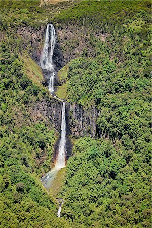 Les chutes d'eau plus longs au Kenya sont les chutes de Knowles dans le Parc National d'Aberdare. Photographie de stock - Rights-Managed, Code: 862-05998417