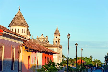 pictures of house street lighting - Central America, Nicaragua, Granada, Church of Guadalupe Stock Photo - Rights-Managed, Code: 862-05998714