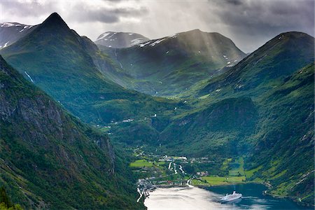 simsearch:862-03365535,k - Geiranger Fjord Norwegen, westlichen Fjorde, Stockbilder - Lizenzpflichtiges, Bildnummer: 862-05998721