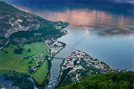 Norway, Western Fjords, Aurland Fjord, Aurland town Foto de stock - Con derechos protegidos, Código: 862-05998743