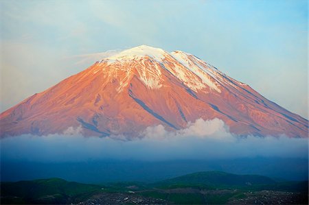 South America, Peru, El Misti volcano, 5822m, near Arequipa Foto de stock - Con derechos protegidos, Código: 862-05998797