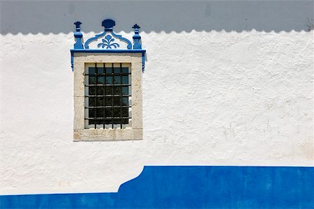 White and blue facade. Coruche, Portugal Stock Photo - Rights-Managed, Code: 862-05998802