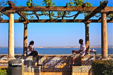 Portugal, Distrito de Lisboa, Lisbonne, Alfama, vue du Miradouro de Santa Luzia Photographie de stock - Rights-Managed, Code: 862-05998870