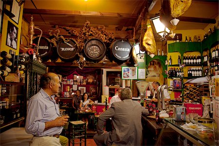 Spain, Andalusia, Seville;  A typical bar of Andalusia Foto de stock - Con derechos protegidos, Código: 862-05999165