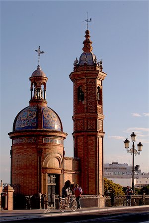 Spain, Andalusia, Seville; The chapel of 'El Carmen' in the Triana region Foto de stock - Con derechos protegidos, Código: 862-05999172