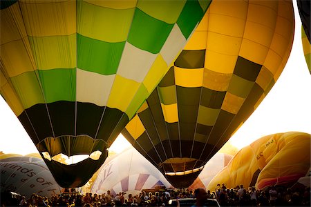 estar de vacaciones - Air balloon Festival in Igualada, Barcelona, Spain Foto de stock - Con derechos protegidos, Código: 862-05999383
