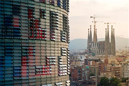 simsearch:862-08273818,k - Panoramic of Barcelona, with the Agbar Tower and Sagrada Familia Church, Barcelona, Spain Stock Photo - Rights-Managed, Code: 862-05999394