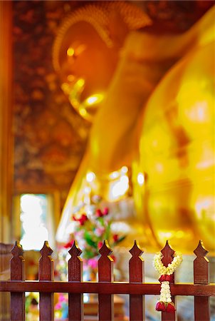 simsearch:862-05999506,k - Thailand, bangkok, Reclining Buddha statue at Wat Pho Stock Photo - Rights-Managed, Code: 862-05999507