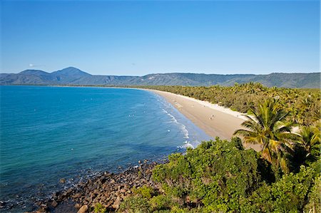 simsearch:862-06542604,k - Australia, Queensland, Port Douglas.  View of Four Mile Beach from Flagstaff Hill. Foto de stock - Con derechos protegidos, Código: 862-06540756