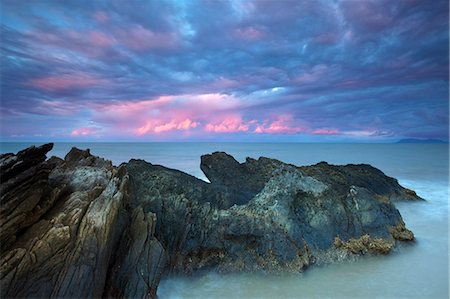 simsearch:6126-08644372,k - Australia, Queensland, Cairns.  Dawn over the Coral Sea at Yorkeys Knob. Foto de stock - Con derechos protegidos, Código: 862-06540750