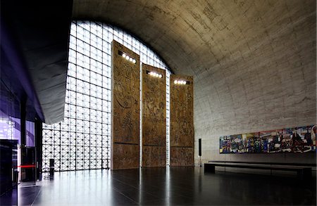 san pablo - The Latin America Memorial is a cultural, political and leisure complex, inaugurated in 1989, in Sao Paulo, Brazil. Foto de stock - Con derechos protegidos, Código: 862-06540794