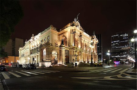 Municipal Theatre of Sao Paulo is a theatre in Sao Paulo, Brazil. Stockbilder - Lizenzpflichtiges, Bildnummer: 862-06540792