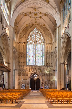 simsearch:862-06541255,k - United Kingdom, England, North Yorkshire, York. The interior and West Face of York Minster. Photographie de stock - Rights-Managed, Code: 862-06541320